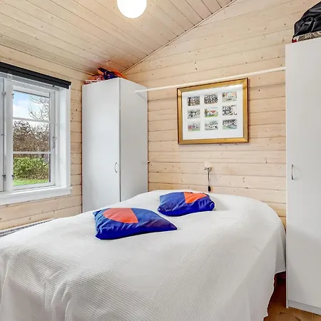 3 Bedroom Gorgeous In Holiday home