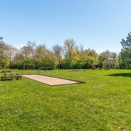 3 Bedroom Gorgeous In 別荘 *