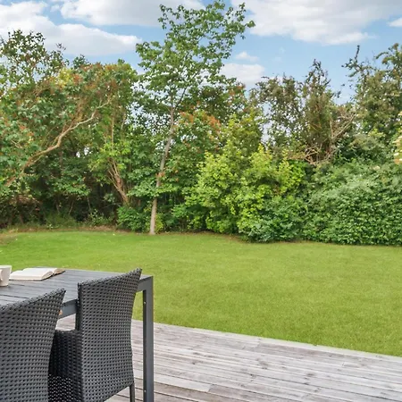 3 Bedroom Gorgeous In Holiday home